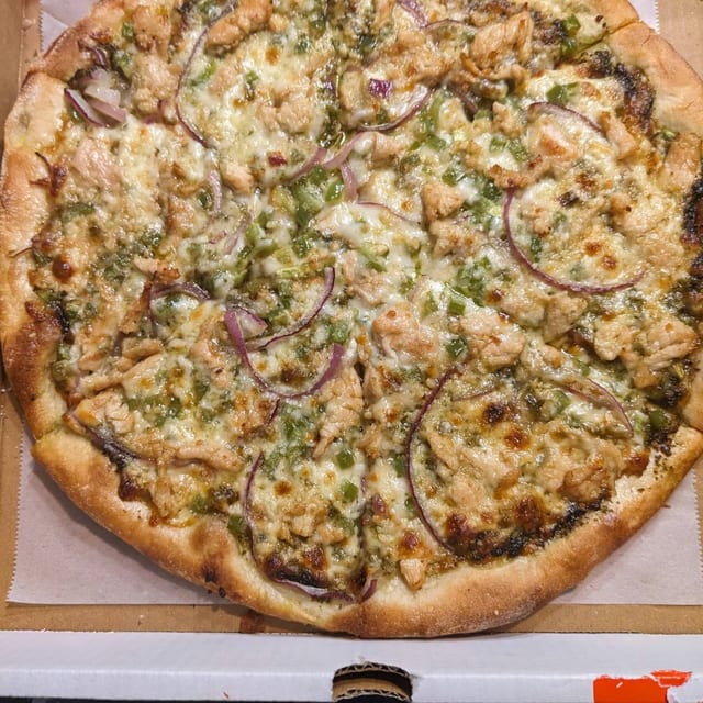Pizza Al Pesto.