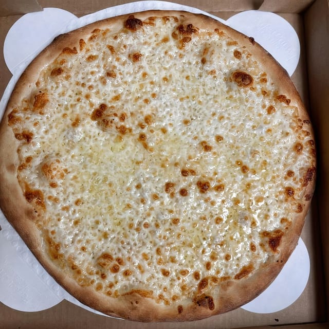 Pizza Mozzarella.